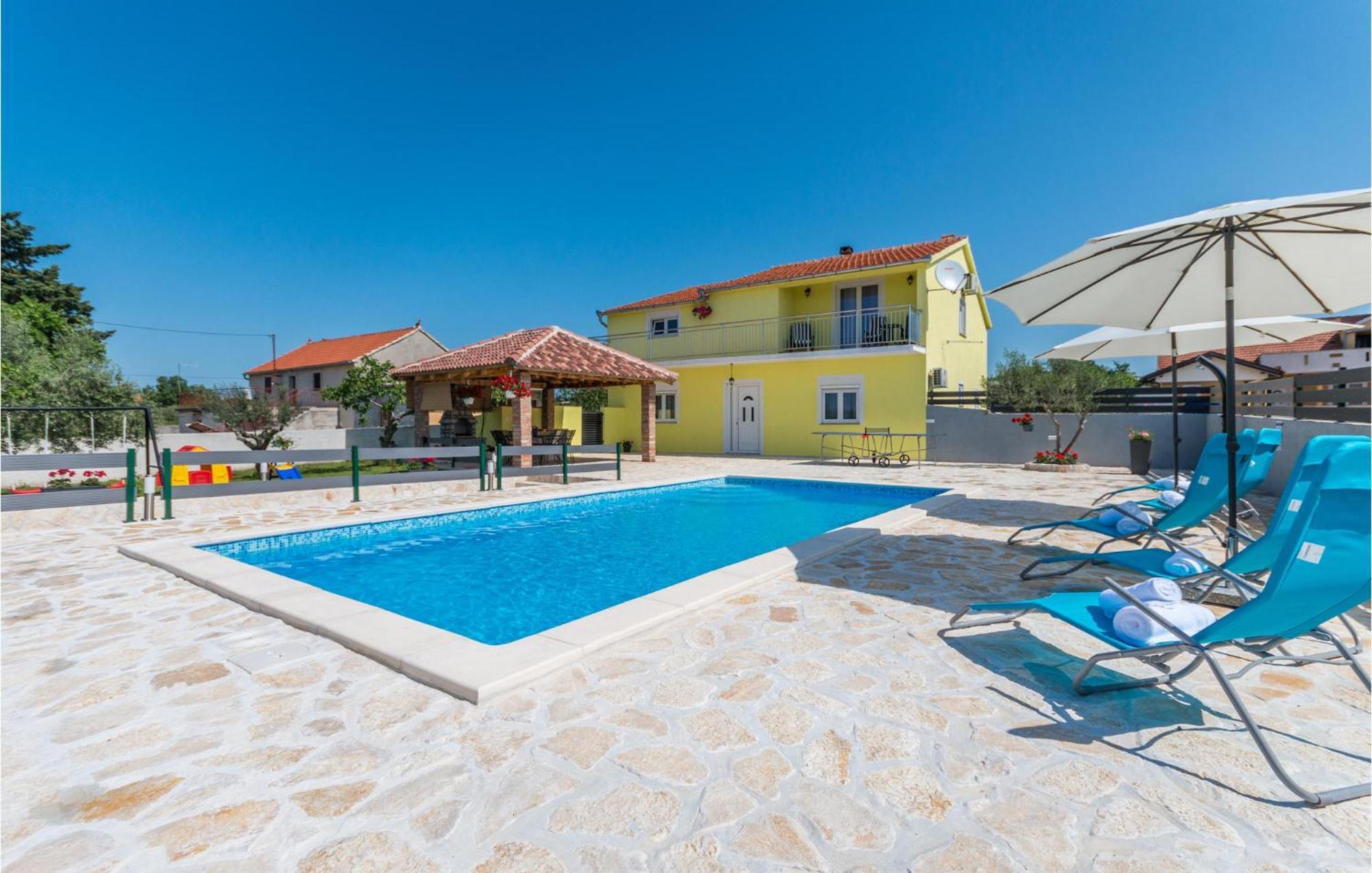 Apartment In Gornje Rastane With Wifi